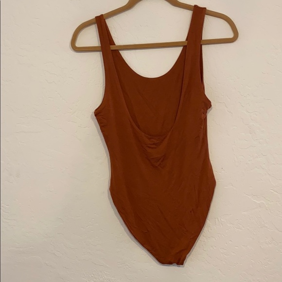 Dainty hooligan body suit with clasp - Picture 3 of 5